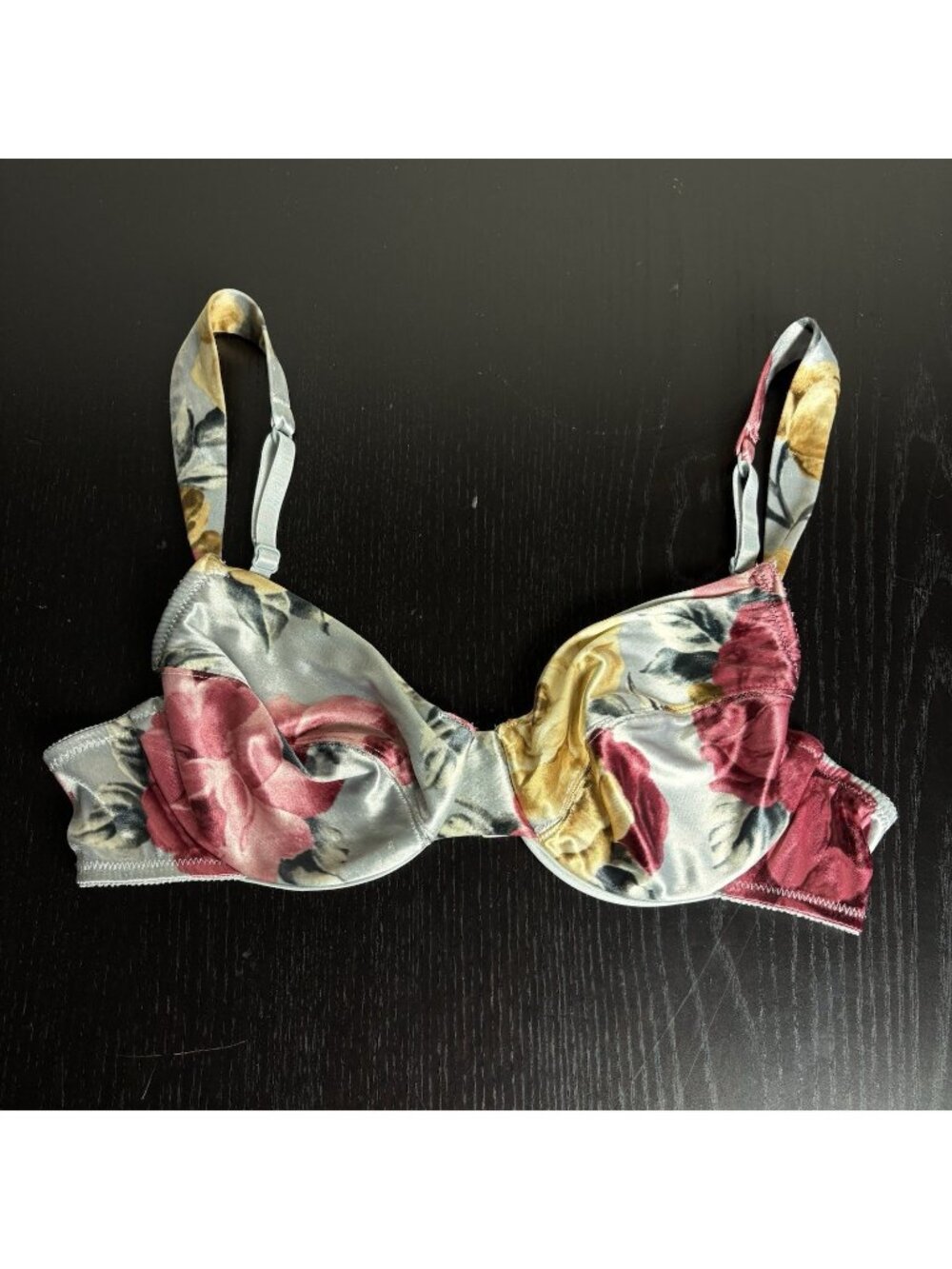 Vintage Victoria's Secret Size 36B Second Skin Satin Floral Print Underwire Bra